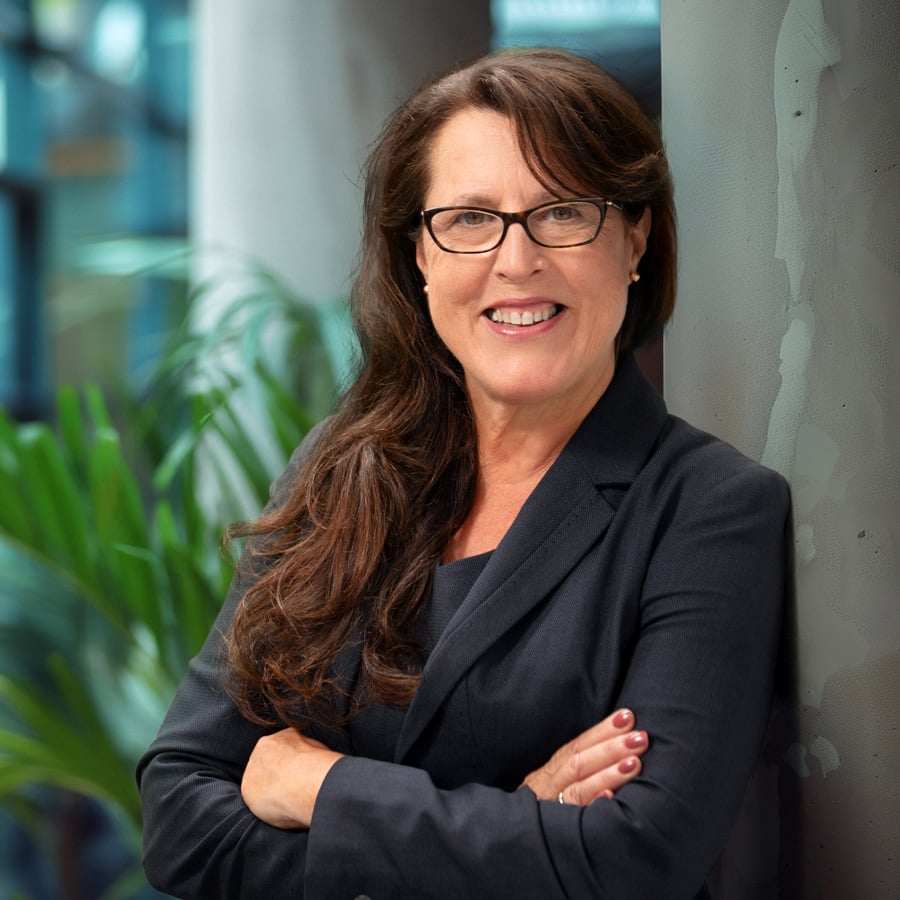 Iris Altintop, Vertrieb, Team Management Services GmbH